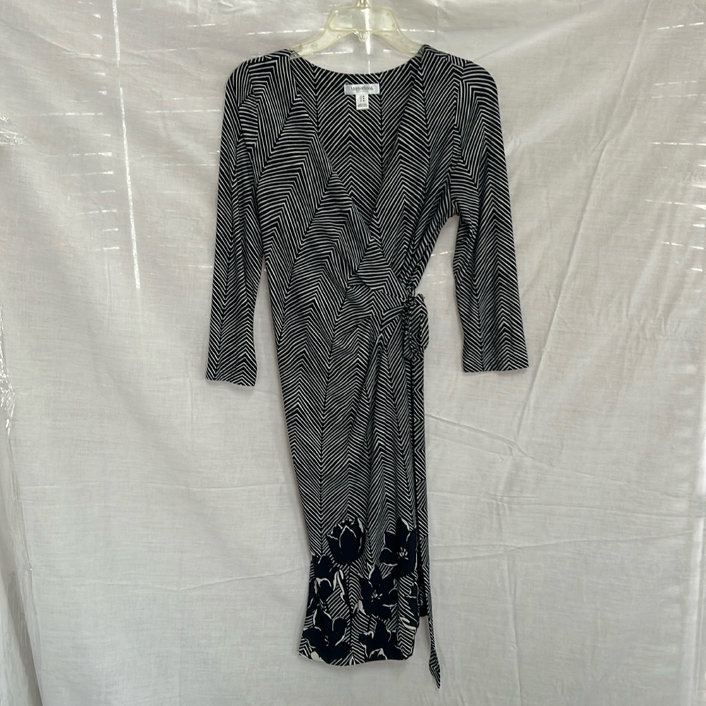 Motherhood Black and Silver Sheath Dress with V-Neck and Long Sleeves